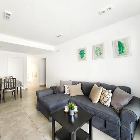 Chill Out Tesoro 아파트 아데제